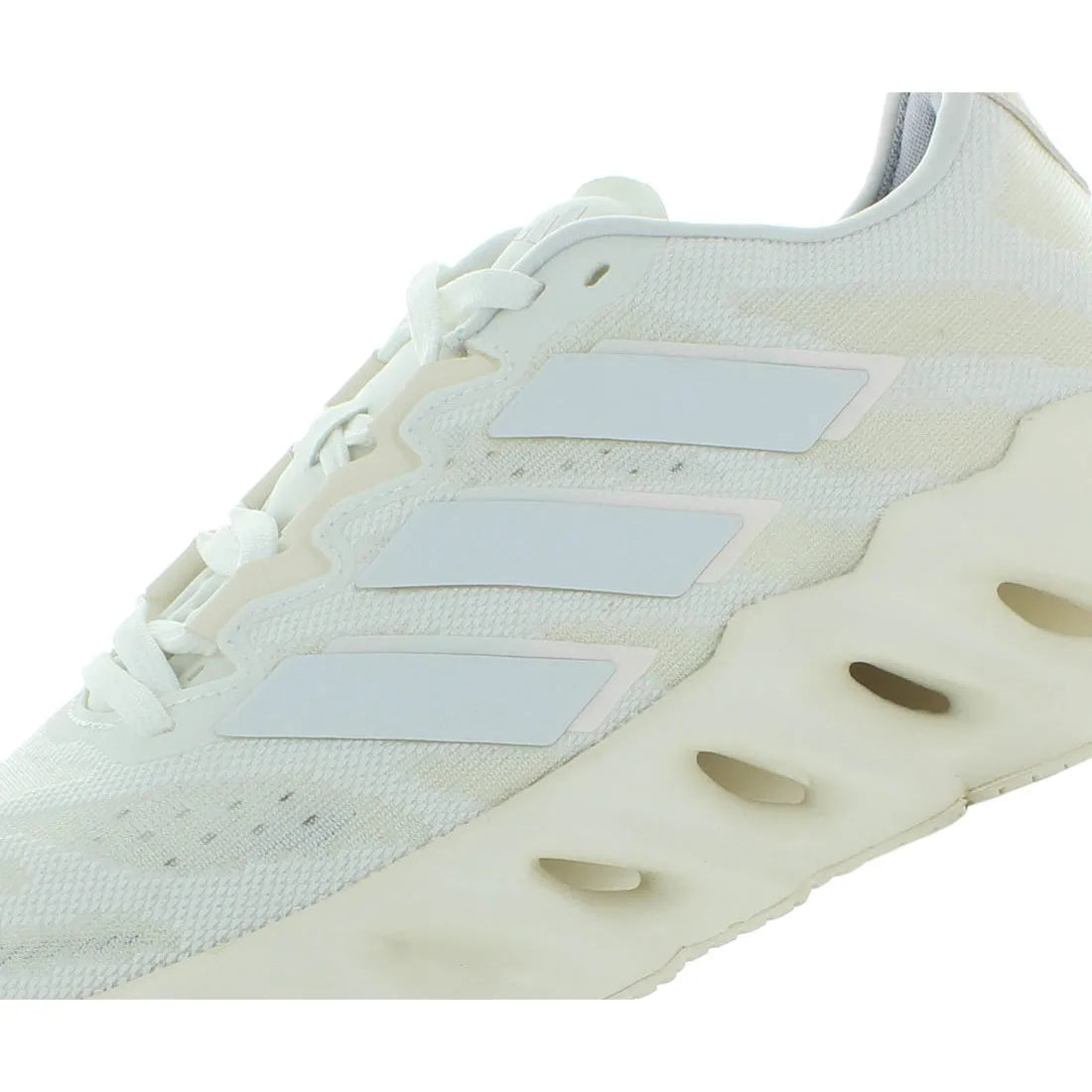 For Women's Switch FWD Running Shoes Cloud White/Cloud White/Chalk White Color | 100% Authentic Made China Model MSS-ID1789 by Reinvent Yourself
